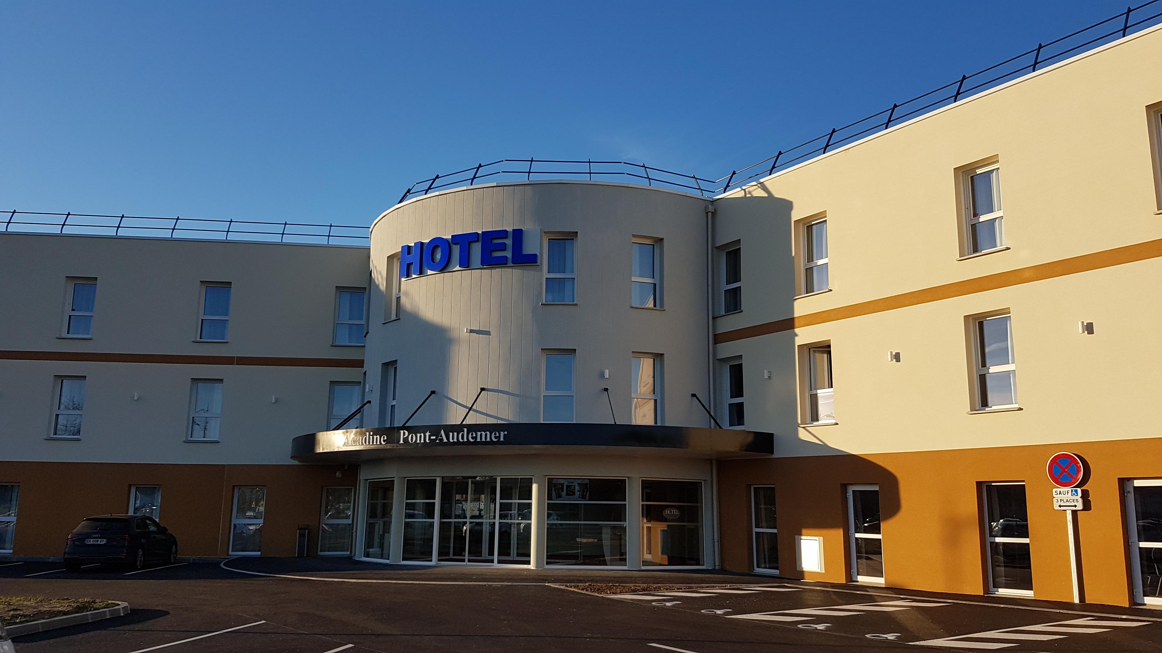 The Originals City, Hotel Acadine, Pont-Audemer Zewnętrze zdjęcie